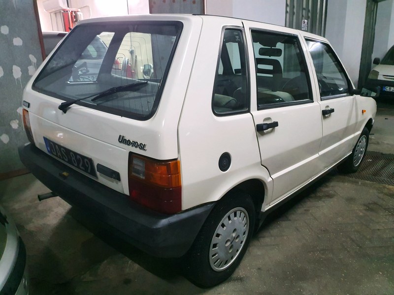 Fiat Uno kaufen bei Car & Classic