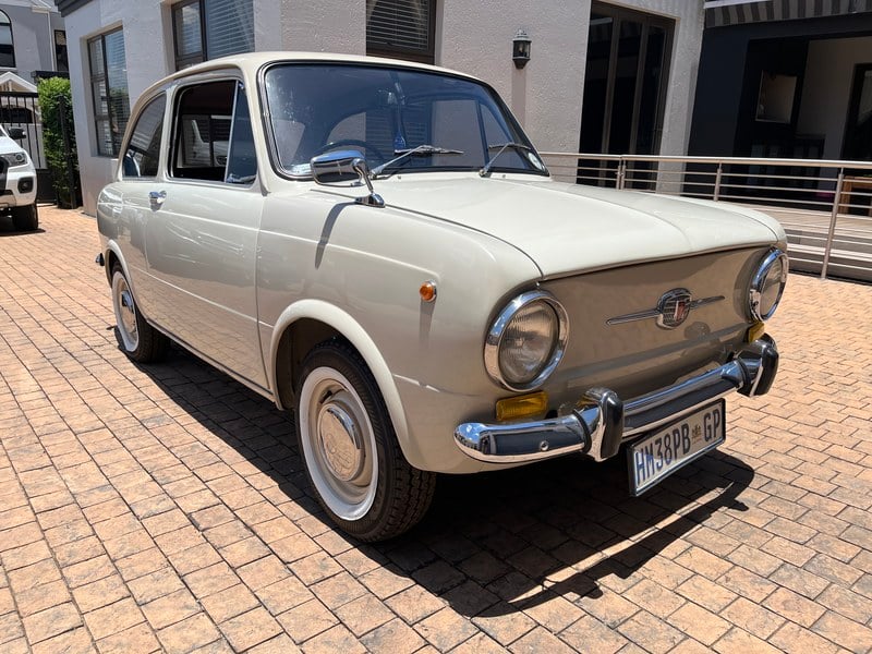 Rapid Classics: Eine Suche. Alle Oldtimer. 8 » Rapid Classics: Eine Suche. Alle Oldtimer. 1966 Fiat 850