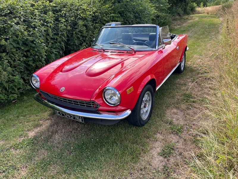 1983 Fiat 124 Spider - 1 1983 Fiat 124 Spider - 1