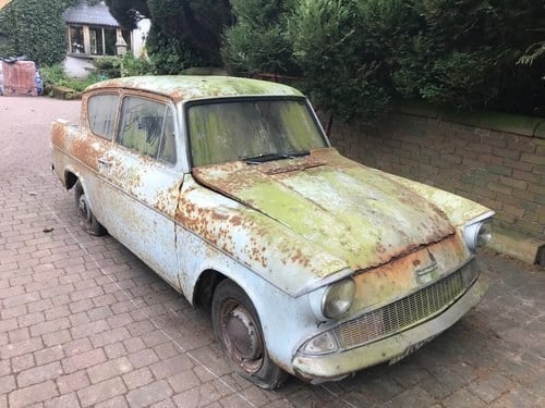 1960 FORD ANGLIA 105E DELUXE * BARN FIND 12,670 MILES!! * VERKAUFT