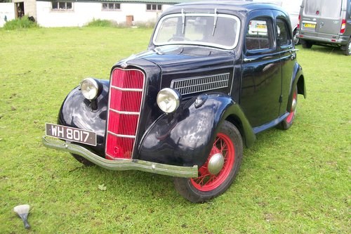 1936 Black and red  Ford 10 CX In vendita