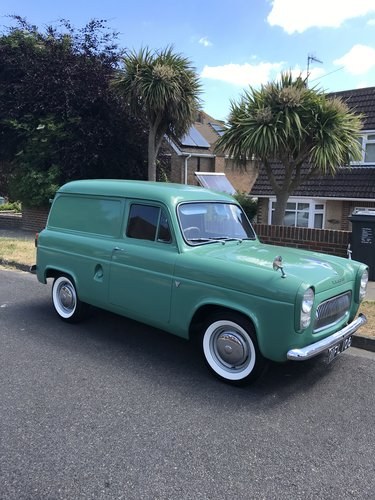 1961 Ford 300E van In vendita