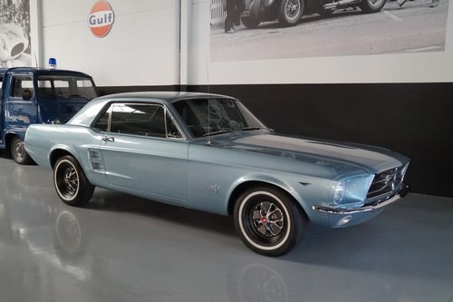 FORD MUSTANG V8 with 302 engine (1967) In vendita