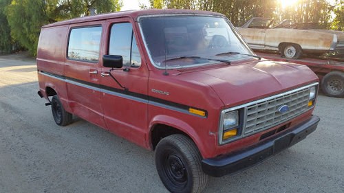 1986 Ford econoline  straight 6 manual gearbox. For Sale