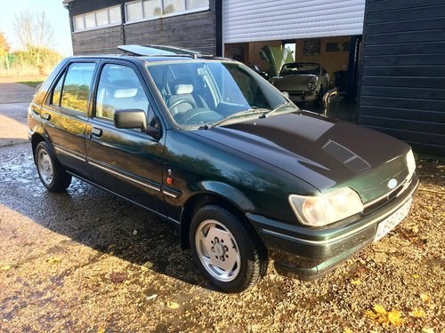 Ford Fiesta 1.3 Ghia Only 44,000 miles One Family Owned ! In vendita