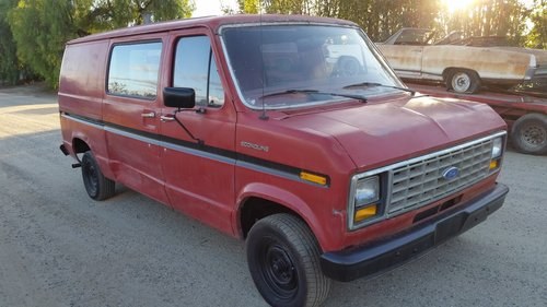 1986 FORD ECONOLINE STRAGHT  PETROL MANUAL GEARBOX For Sale