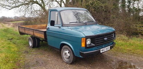1982 ford transit pick up bursting with character In vendita