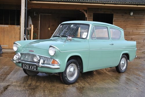 Ford Anglia 105e Deluxe 1960 Classic Car VENDIDO