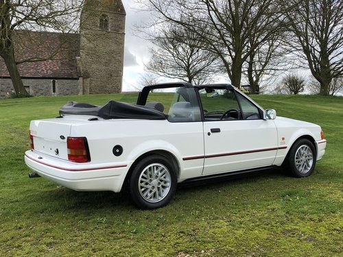 1990 FORD XR3I - CONVERTIBLE.  CONCOURS SHOW WINNER. For Sale