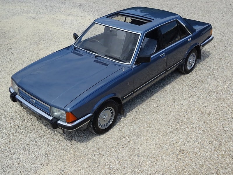 FORD GRANADA 2.8 GHIA X JUST REMARKABLE