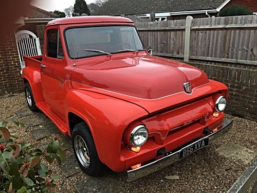 1954 F100 Pickup restored - stunning looking truck For Sale