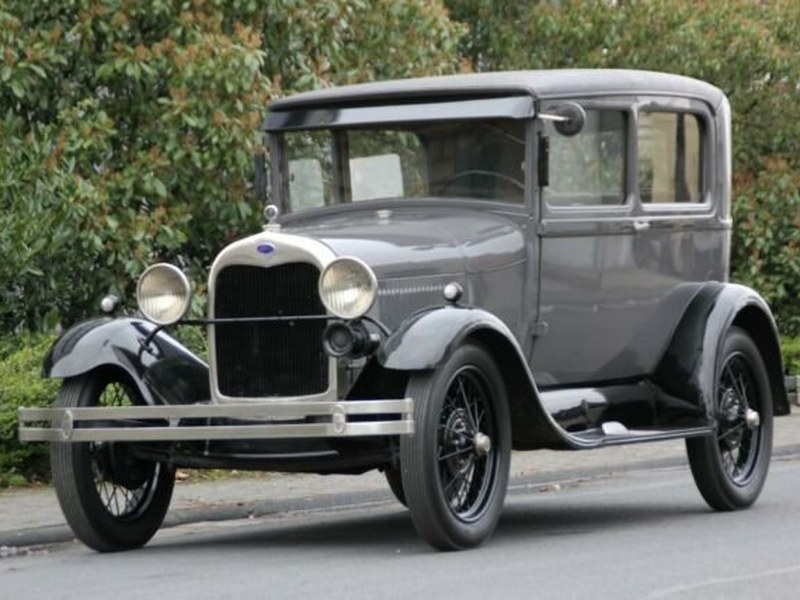 Ford Model A Tudor 1929, LHD