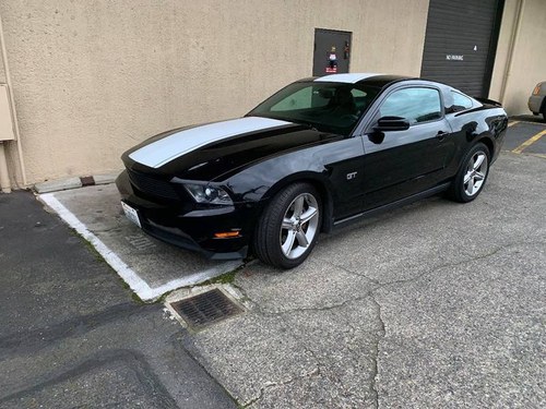 2010 Ford Mustang GT Premium = 5 Speed Hot Seats $14.9k For Sale