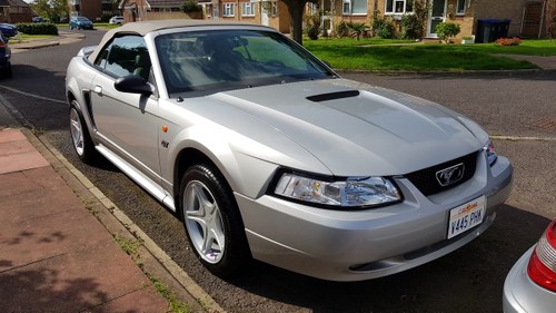 2000 FORD MUSTANG GT V8 CONVERTIBLE SOLD