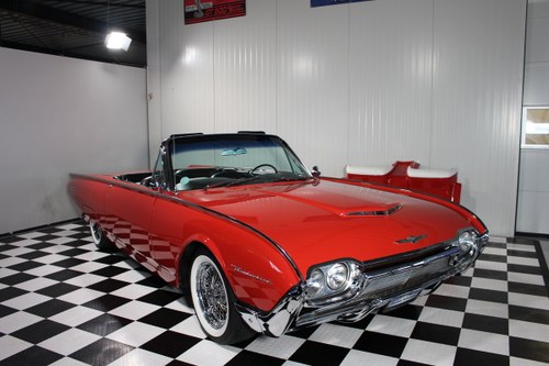 1961 61'Thunderbird convertible in as new condition ! For Sale