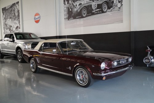 FORD MUSTANG 289 V8 Convertible (1966) Top condition! In vendita