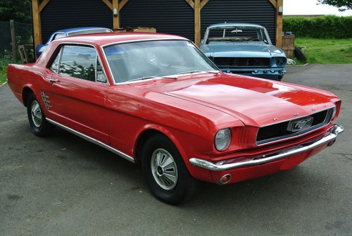 1966 Red Ford Mustang V8 Auto Coupe PROJECT VENDUTO
