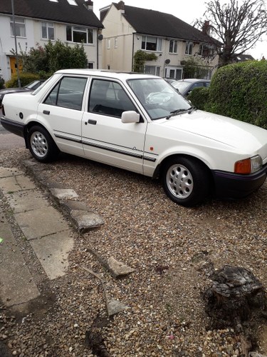 One owner dry stored, Ford Orion, 18 DX, mot, 1989 For Sale