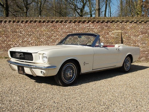 1966 Ford Mustang Convertible with disc brakes, pony interior For Sale