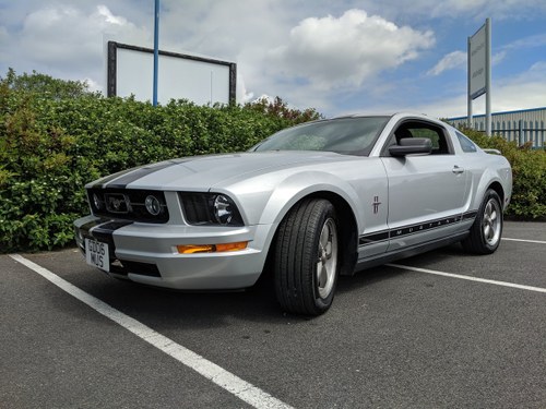 2006 Ford Mustang 4.0 V6 only 9400 miles!!! In vendita