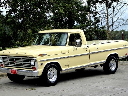 1968 Ford F520 Pick-UP Truck = V-8 with Auto Trans $19.5k For Sale