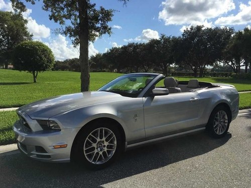 2014 Premium Ford Mustang convertible (Houston, TX) $19,995 For Sale