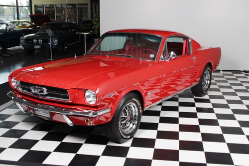1965 Mustang Fastback A code pro restored and matching ! In vendita