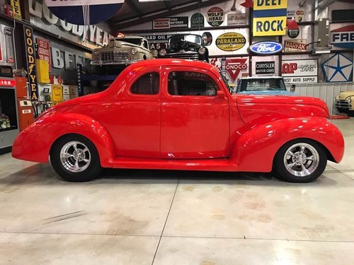 1939 Ford Custom 5-W Coupe SOLD