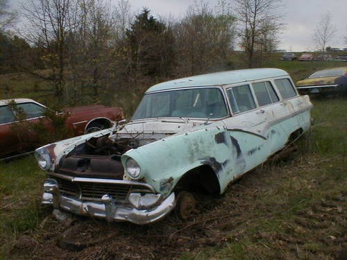 1956 Ford Country Sedan 4dr Station Wagon-Parting Out In vendita