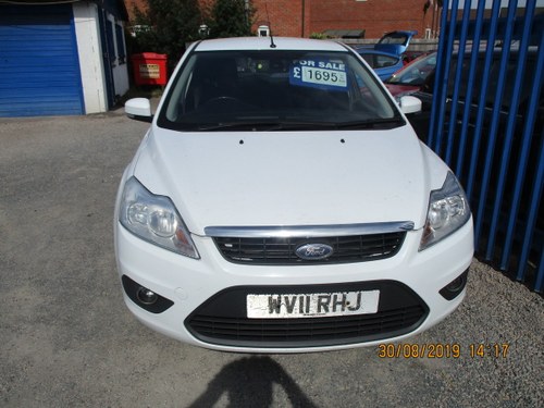 2011 CHEAP PETROL 5 DOOR  SOUND DRIVER THIS FORD FOCUS 1600cc For Sale
