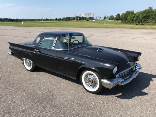 1957 Ford Thunderbird  For Sale by Auction