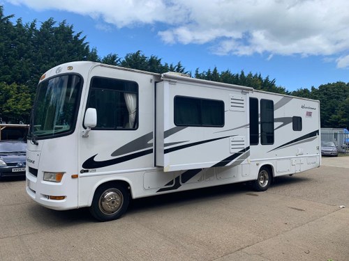 2007 Fourwinds Hurricane 31H RV Motorhome with TWIN SLIDEOUTS For Sale