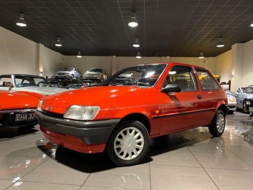 1995 FORD FIESTA 1.1 QUARTZ 3 DOOR RADIANT RED 1 FORMER KEEPER SOLD