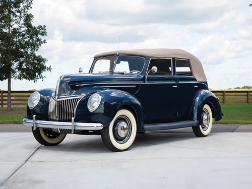 1939 Ford V-8 DeLuxe Convertible Sedan  For Sale by Auction