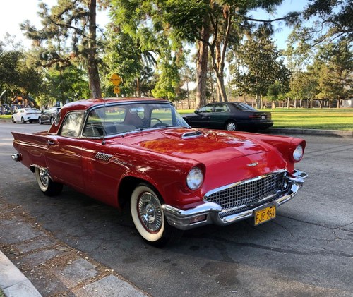 1957 FORD THUNDERBIRD SOLD