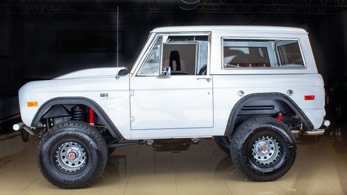 1973 Ford Bronco 4 X 4 = SUV Full Restored Pro 355-400-HP For Sale