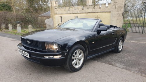 2006 Mustang Convertible V6 4.0 classic, Black 33000m For Sale