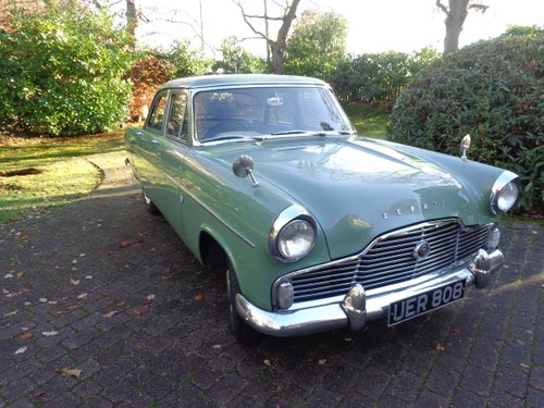1959 A BEAUTIFUL FORD ZEPHYR MK 2 LOWLINE WITH OVERDRIVE! In vendita
