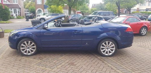 2009 Ford Focus convertible For Sale