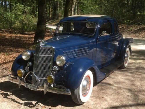 1935 A beautiful Ford V8  For Sale