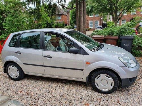 2002 Exceptional  Ford Fiesta Finesse 1.3 Just 32,400 Miles  VENDUTO
