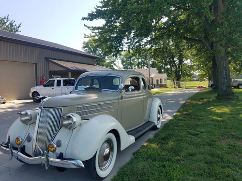 1936 Ford Deluxe 5 window coupe (Parkersburg, IL) $29,500 In vendita