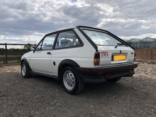 1987 Ford Fiesta XR2 white For Sale