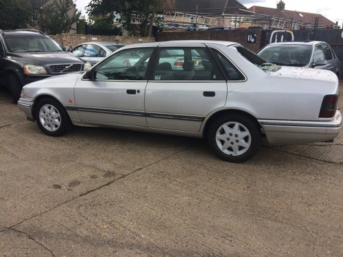1993 Ford Granada 37,000 miles  ** spares or repair ** In vendita