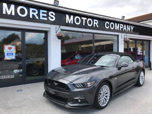 2018 Ford Mustang GT V8 Convertible. Just 800 miles VENDUTO
