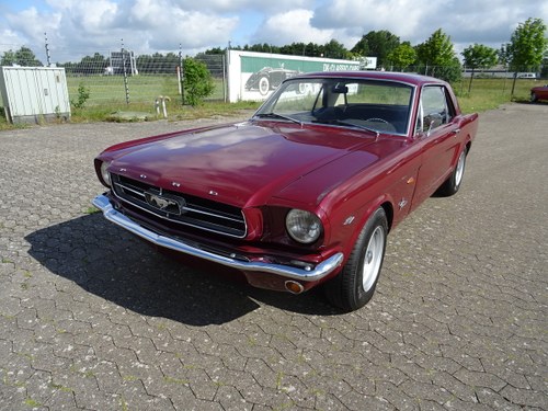 1965 Ford Mustang V8 SOLD