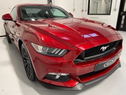Ford Mustang GT V8 Manual, Many Options 2016 20,529 miles SOLD