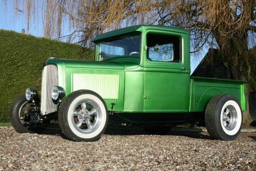 1932 Ford Pickup - 3