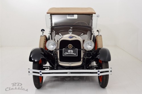 1928 Ford Model A - 2