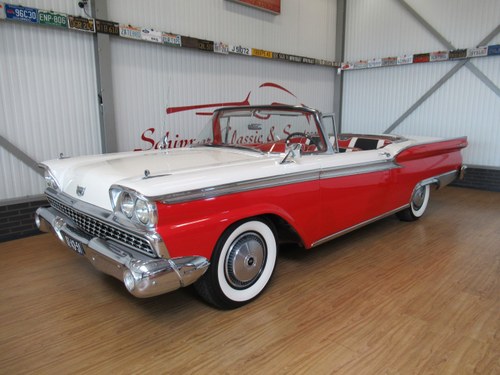 1959 Ford Fairlane Skyliner 500 Convertible '' retractable top '' For Sale
